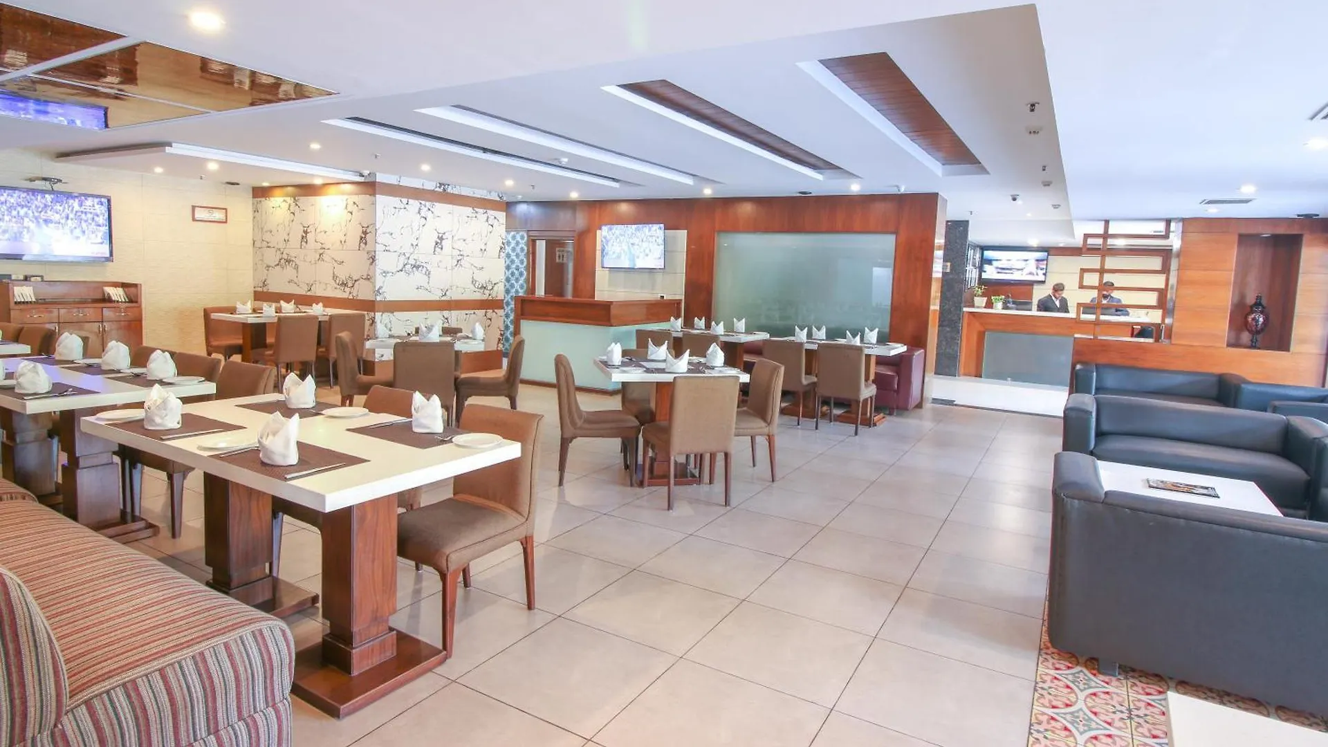 ***  Hotel Cama Chandigarh India