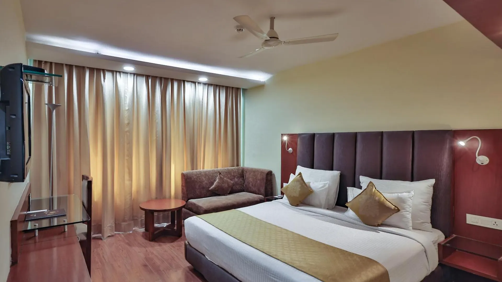 ***  Hotel Cama Chandigarh India